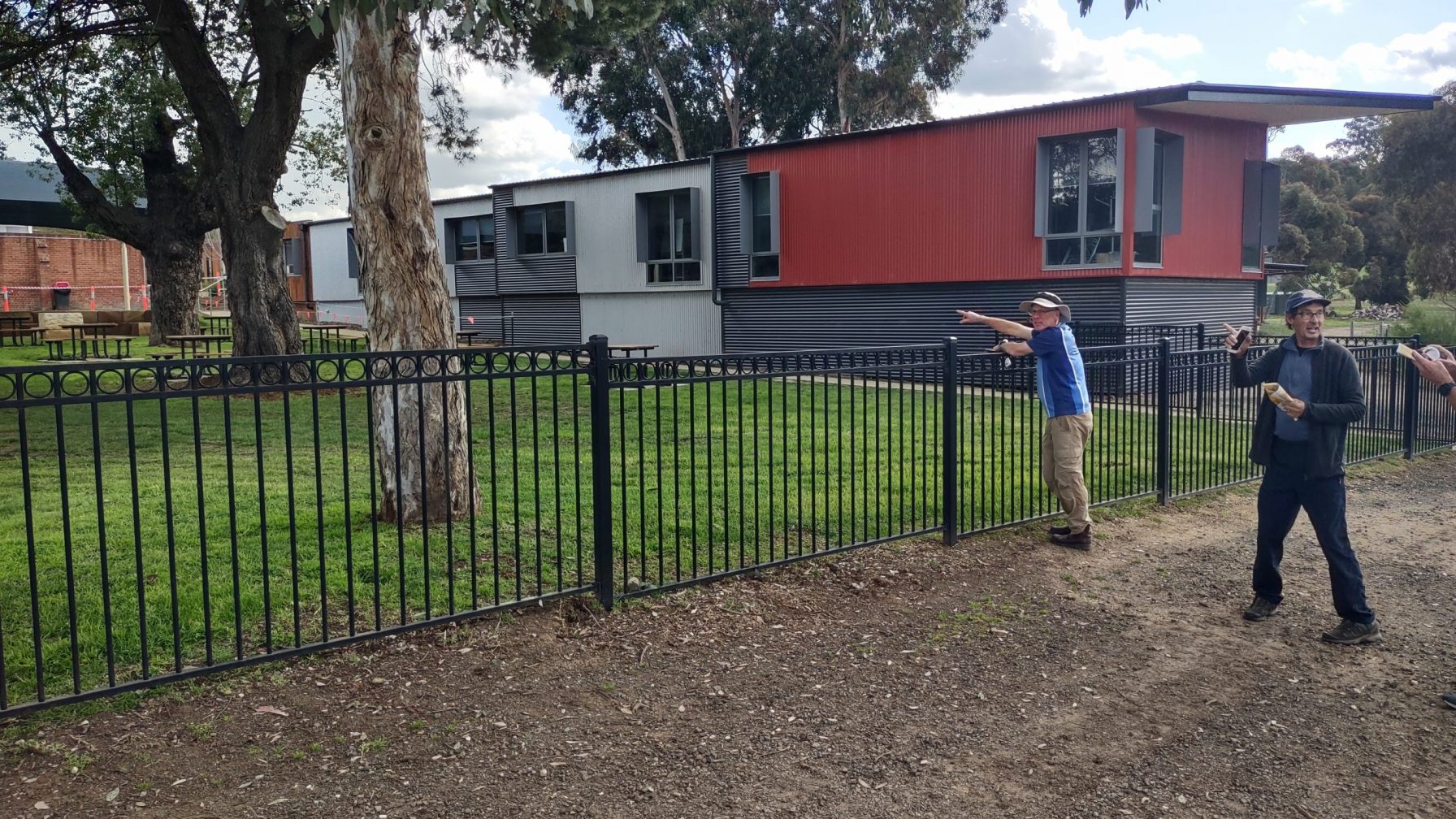 Uncrossable fence